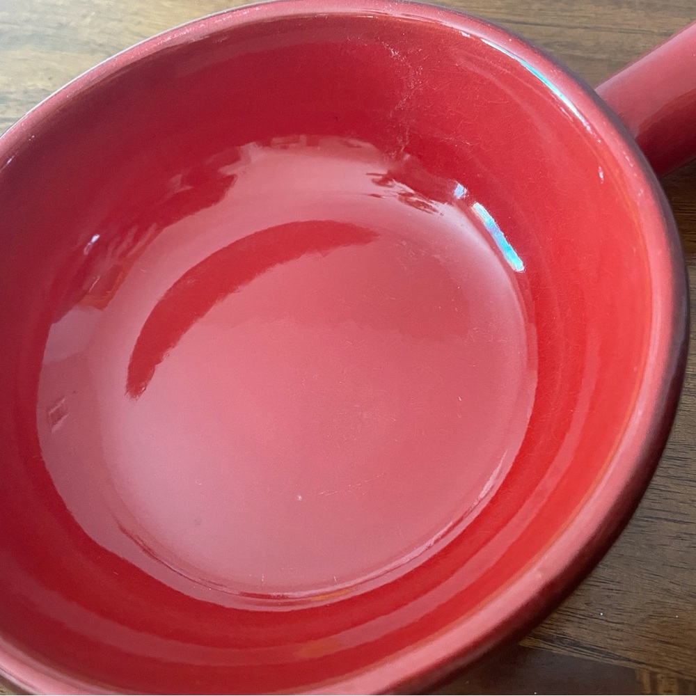 De Silva Pottery Bowl with Handle - Picture 5 of 6